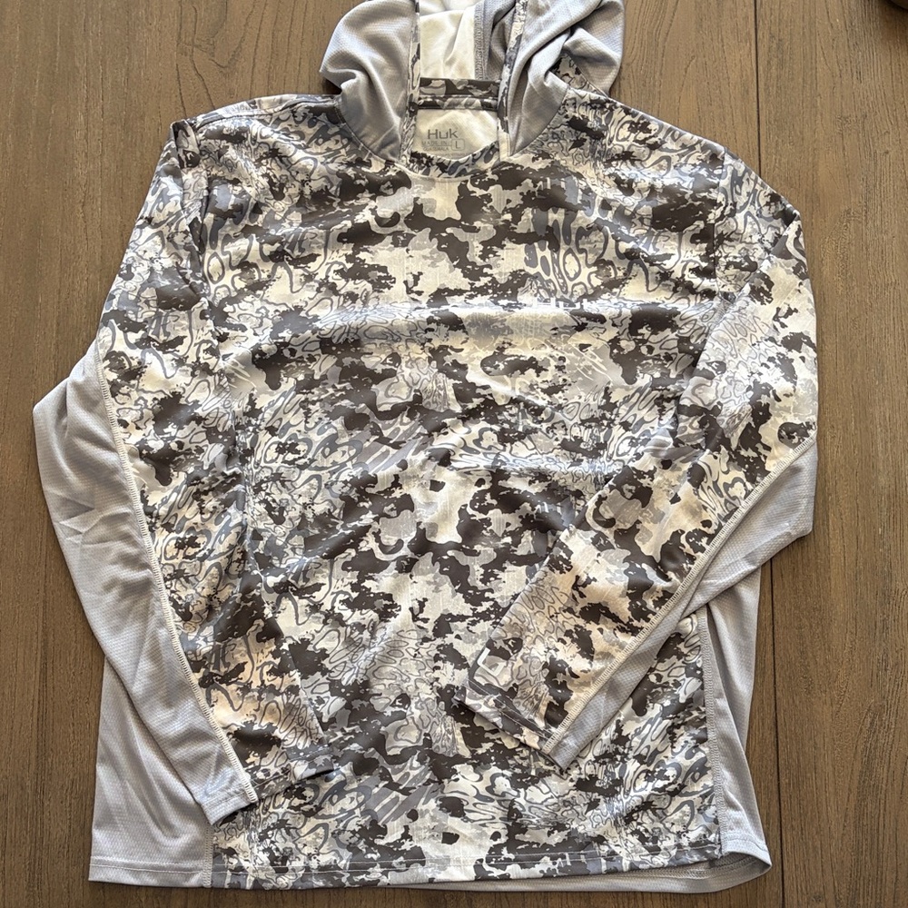 Huk Gray and White Camouflage Sunshirt